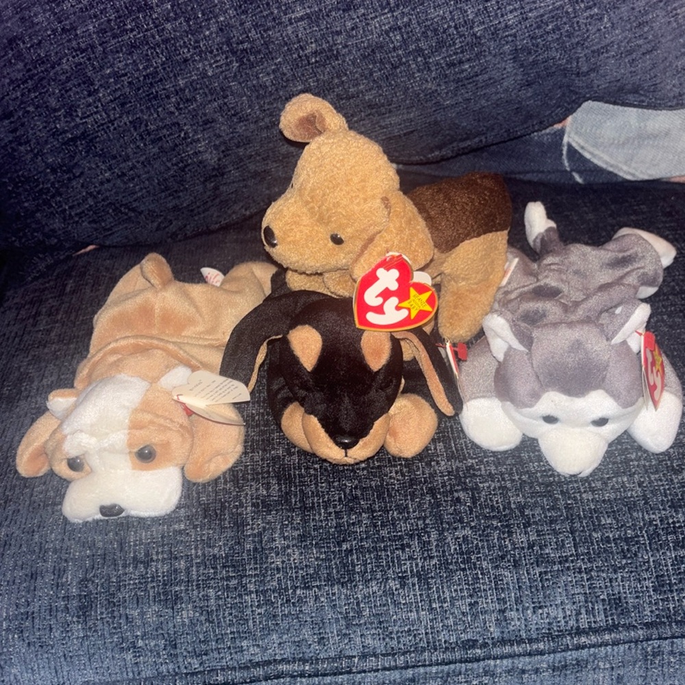Ty Beanie babies- all dogs,Nanook, wrinkles,Tuffy,Doby